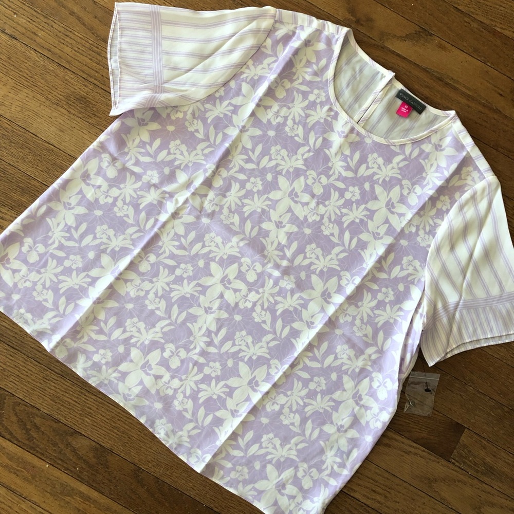 Vince Camuto Lightweight Purple/White Print Short Sleeve Loose Fit Top Medium